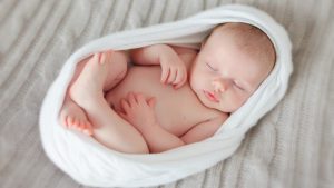 Nằm mơ thấy con nít nên đánh con gì?